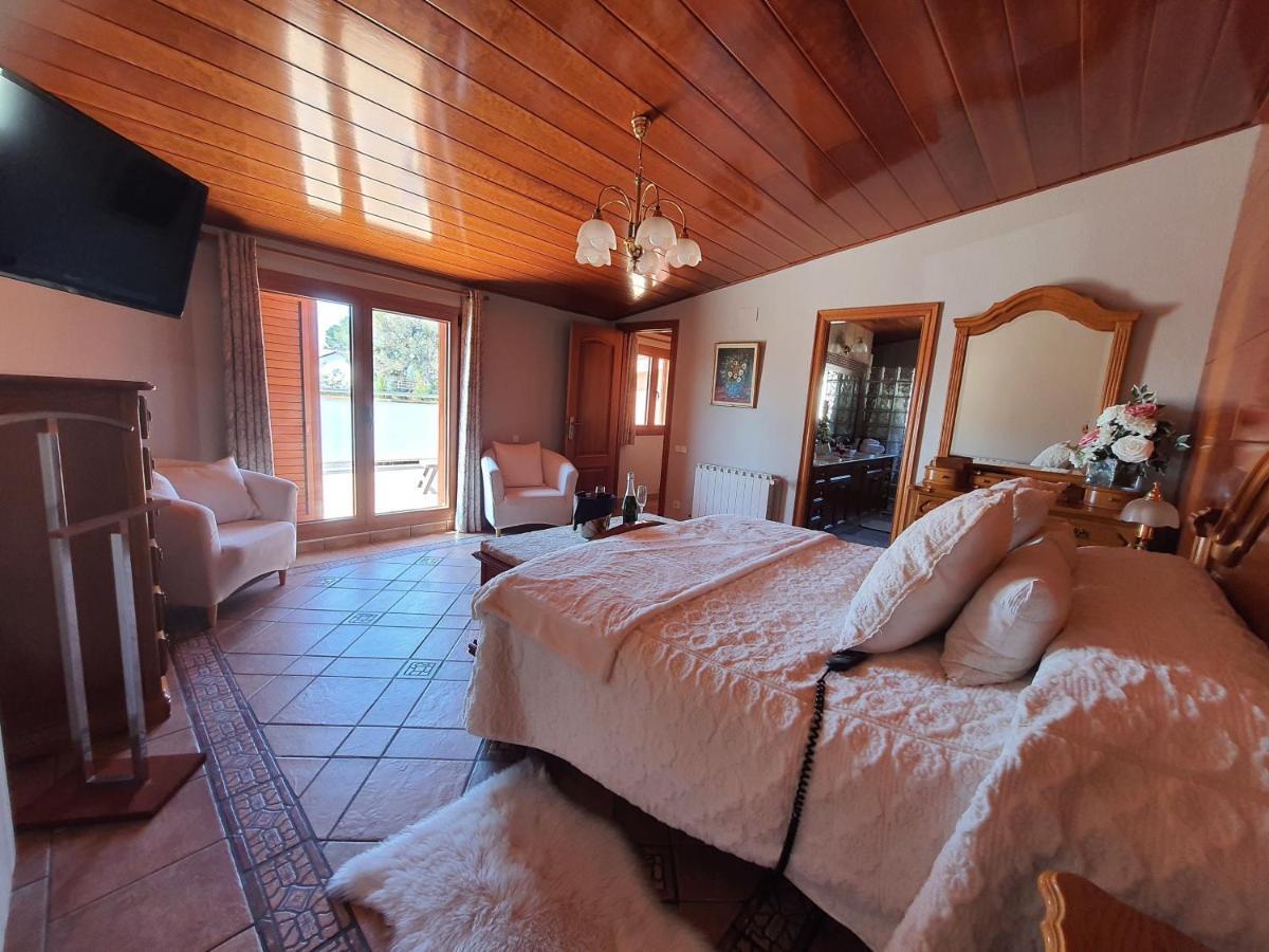 Villa Raco De Lis à La Torre de Claramunt Extérieur photo