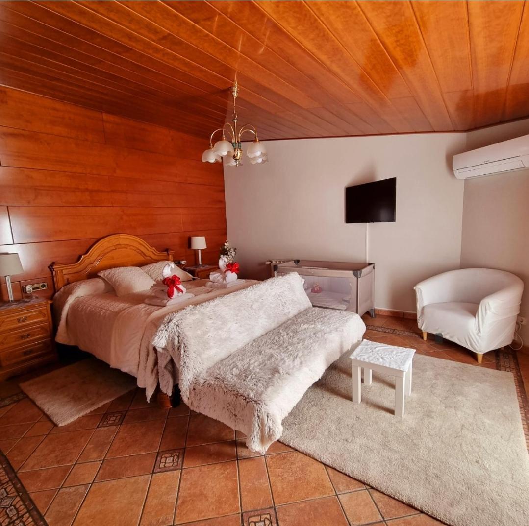 Villa Raco De Lis à La Torre de Claramunt Extérieur photo