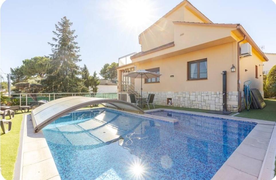 Villa Raco De Lis à La Torre de Claramunt Extérieur photo